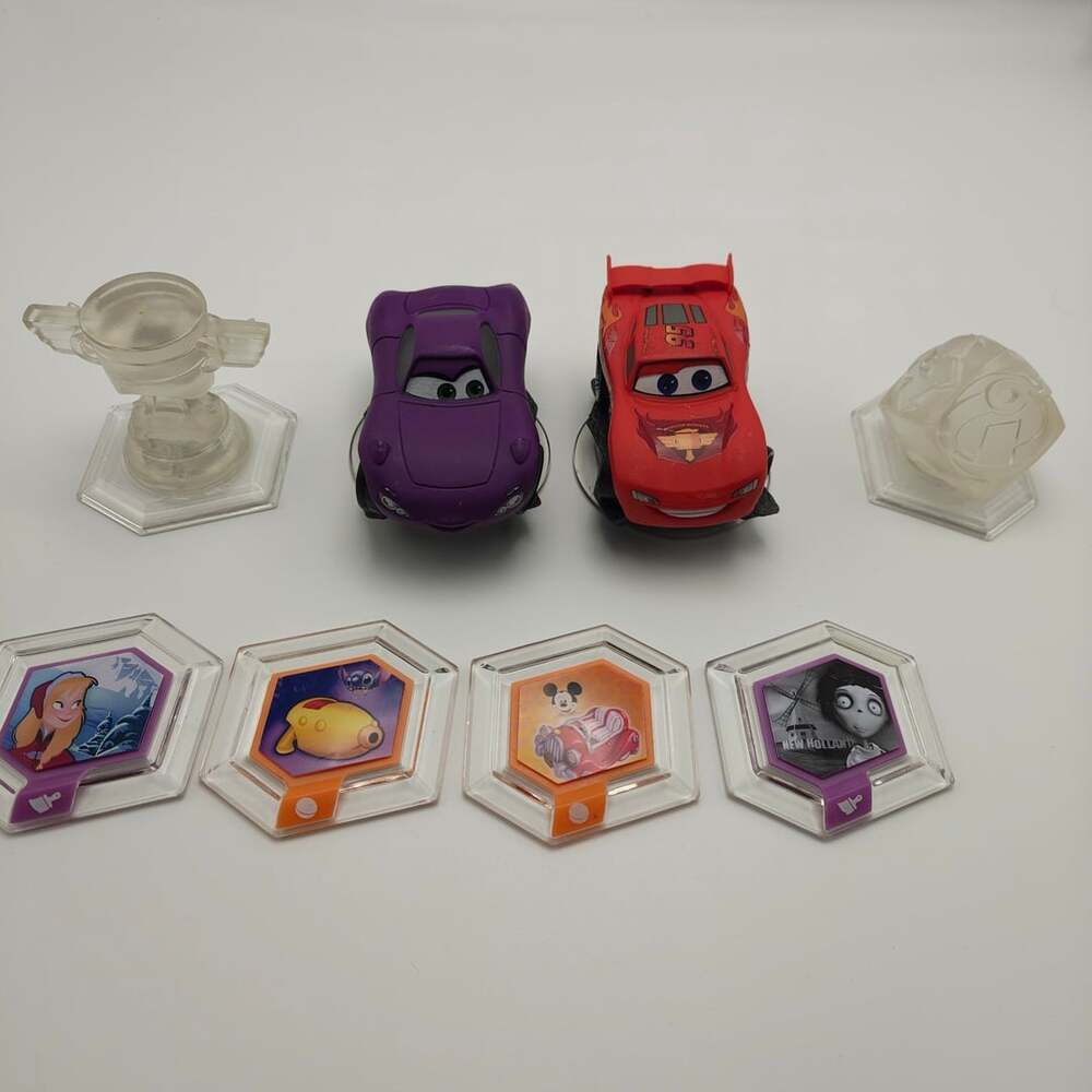 Disney Infinity 8pc Lot Lightning McQueen Holley Shiftwell Power Discs Cars